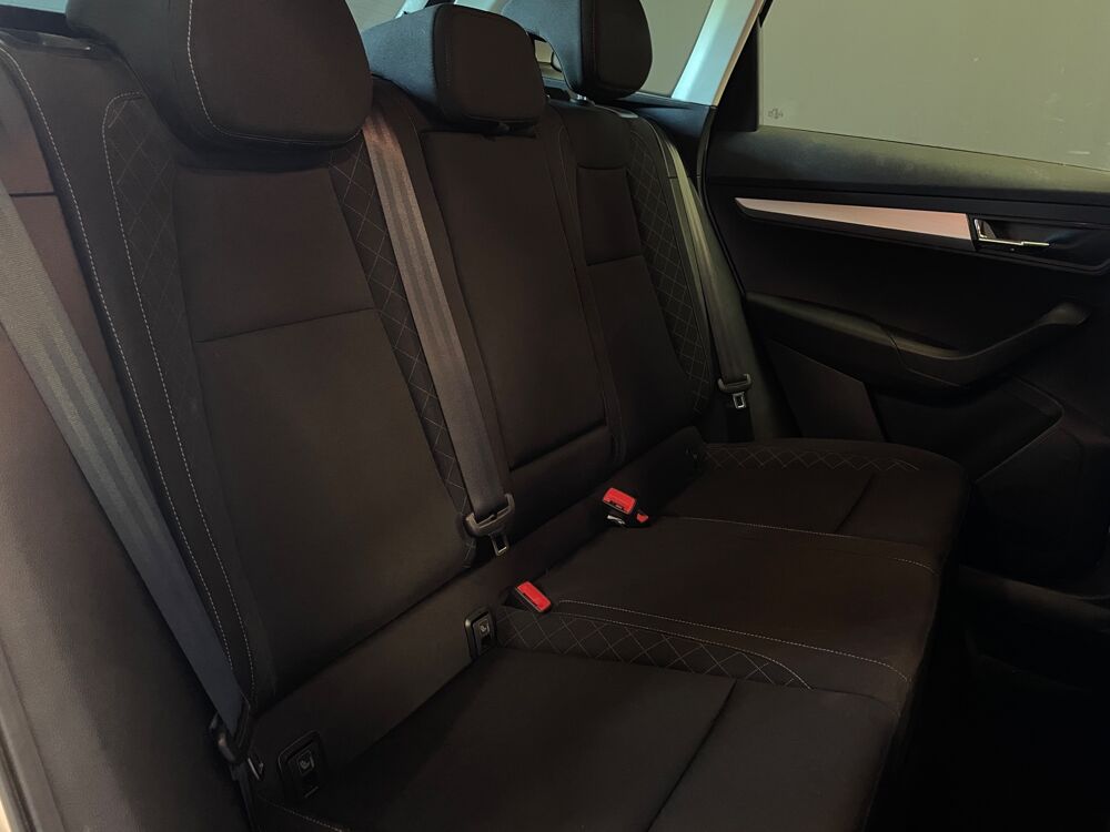 Karoq 1.5 TSI 150 ACT AMBITION DSG BVA - ENTRETIEN SKODA 2019 occasion 69400 Arnas