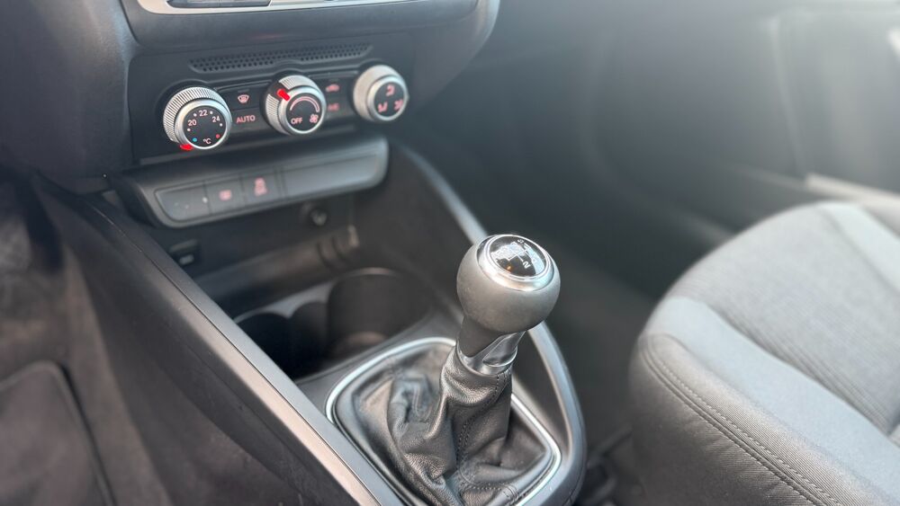 A1 1.0 TFSI 95CH ULTRA AMBITION - RADAR DE RECUL - BLUETOOTH AU 2016 occasion 13700 Marignane