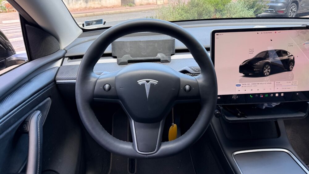 Model Y STANDARD 264cv 60KWH BVA - SOH 92% - 1ER MAIN - TVA NON RECU 2023 occasion 69150 D&eacute;cines-Charpieu