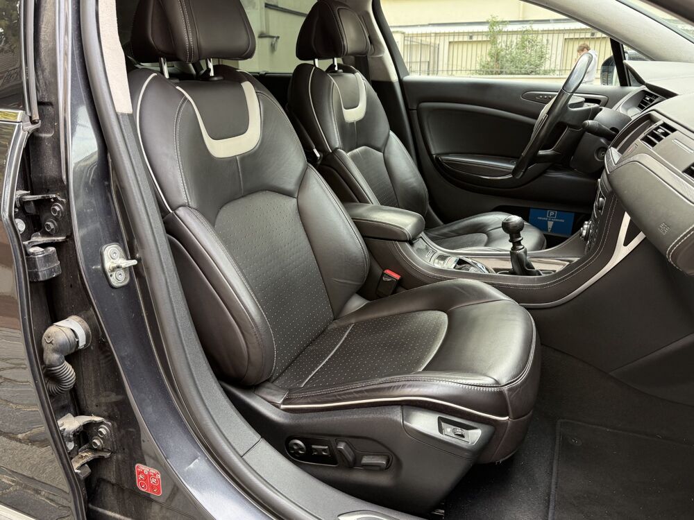 C5 2.0 HDI 160 EXCLUSIVe+ (entretien complet Citroen) 2011 occasion 94170 Le Perreux-sur-Marne