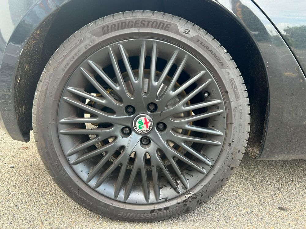 Giulietta 2.0 JTDM 170 CH EXCLUSIVE S&S / DISTRIBUTION + EMBRAYAGE NEU 2012 occasion 40000 Mont-de-Marsan