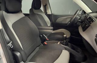 C4 Picasso E-HDI 115ch CONFORT // DISTRIBUTION OK // ATTELAGE 2015 occasion 34430 Saint-Jean-de-V&eacute;das