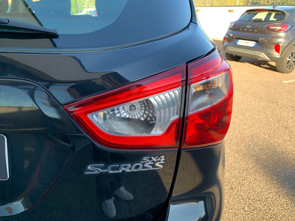 SX4 1.6 VVT 120 PACK 2WD 1&egrave;re MAIN FULL ENTRETIEN 2015 occasion 69420 Ampuis