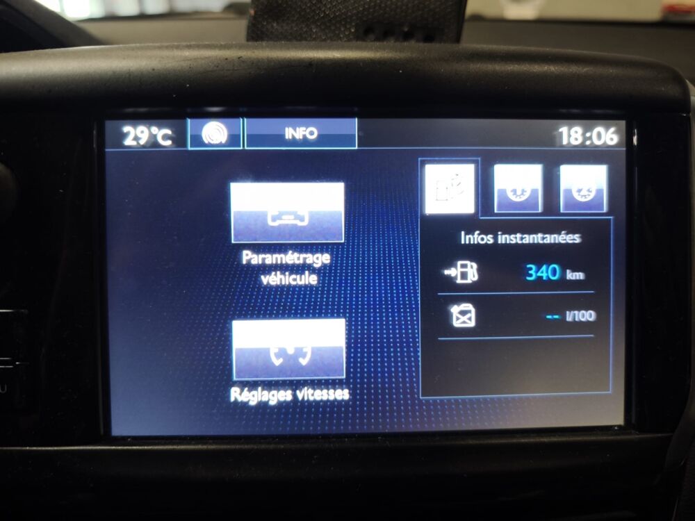 208 GENERATION-I 1.2 vti 80 LIKE 2015 occasion 60740 Saint-Maximin