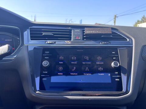 Tiguan 2.0 TDI 150 R-LINE BVA + ATTELAGE + FULL ENTRETIEN VOLKSWAG 2022 occasion 42160 Andr&eacute;zieux-Bouth&eacute;on