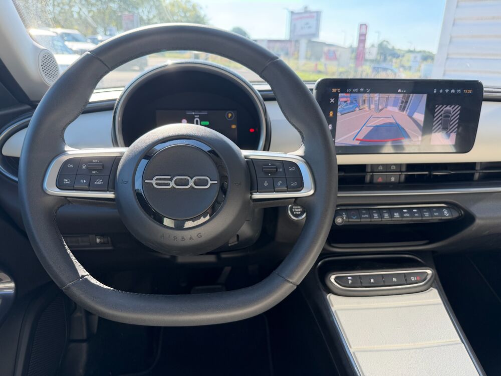 Fiat 600 ELECTRIC 155ch 54KWH LA-PRIMA BVA / SOH 95% / CARPLAY / SIEG 2024 occasion 17100 Saintes