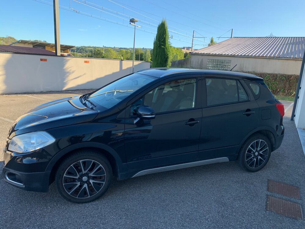 SX4 1.6 VVT 120 PACK 2WD 1&egrave;re MAIN FULL ENTRETIEN 2015 occasion 69420 Ampuis