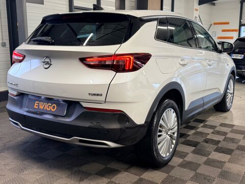 Grandland x 1.2 T 130Ch BUSINESS EDITION 4X2 BVA - ENTRETIEN COMPLET + D 2017 occasion 79000 Niort