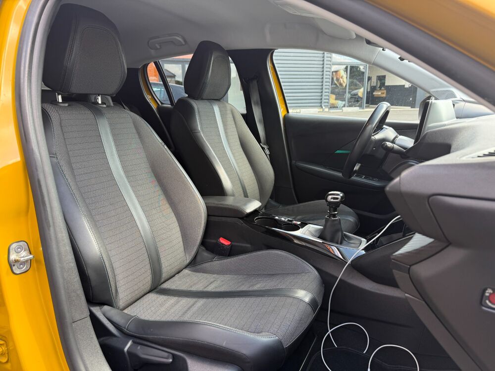 208 GENERATION-II 1.5 BLUEHDI 100ch ALLURE / CARPLAY 2022 occasion 17100 Saintes