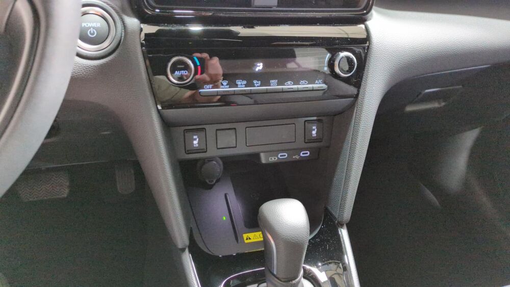 Yaris Cross HYBRID 130H 2WD BVA DESIGN SUREQUIPE 2026 occasion 13700 Marignane