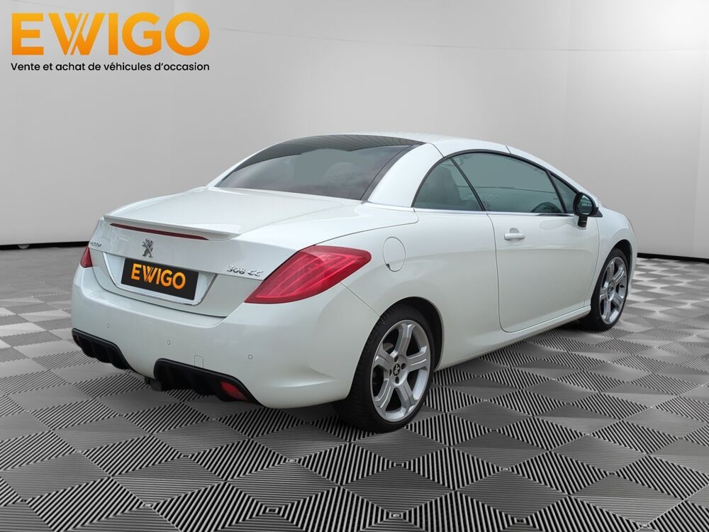 308 GENERATION-I CC 2.0 HDI 165 WHITE BLACK EDITION 2011 occasion 38590 Saint-&Eacute;tienne-de-Saint-Geoirs