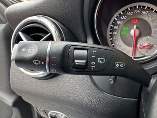 Classe GLA 2.2L 200 CDI 136ch INSPIRATION - CAMERA DE RECUL 2015 occasion 38420 Le Versoud