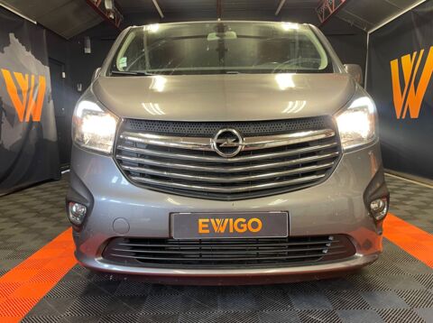 Vivaro COMBI BITURBO 1.6 CDTI 120Ch 9 PLACES / ATTELAGE 2015 occasion 24750 Tr&eacute;lissac