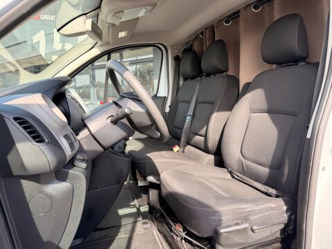 Trafic FOURGON 1.6 DCI 125CH L1H1 ENERGY CONFORT 2018 occasion 26000 Valence