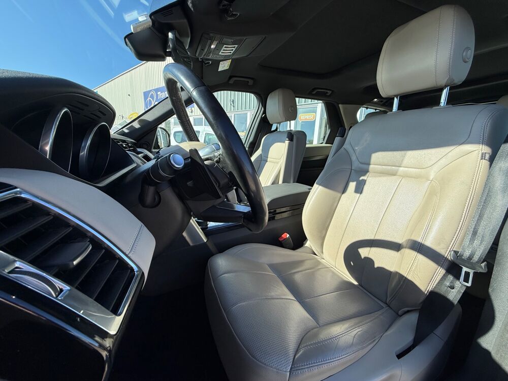 Discovery 2.0 SD4 240Ch HSE 4WD BVA - SI&Egrave;GES CHAUFFANTS - ATTELAGE - C 2018 occasion 27000 &Eacute;vreux