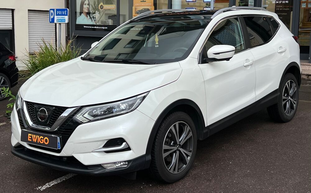 Qashqai 1.2 DIGT 115ch ACENTA 2WD - TOIT PANO/CAM&Eacute;RA 360/SI&Egrave;GES CHAU 2018 occasion 57600 Forbach