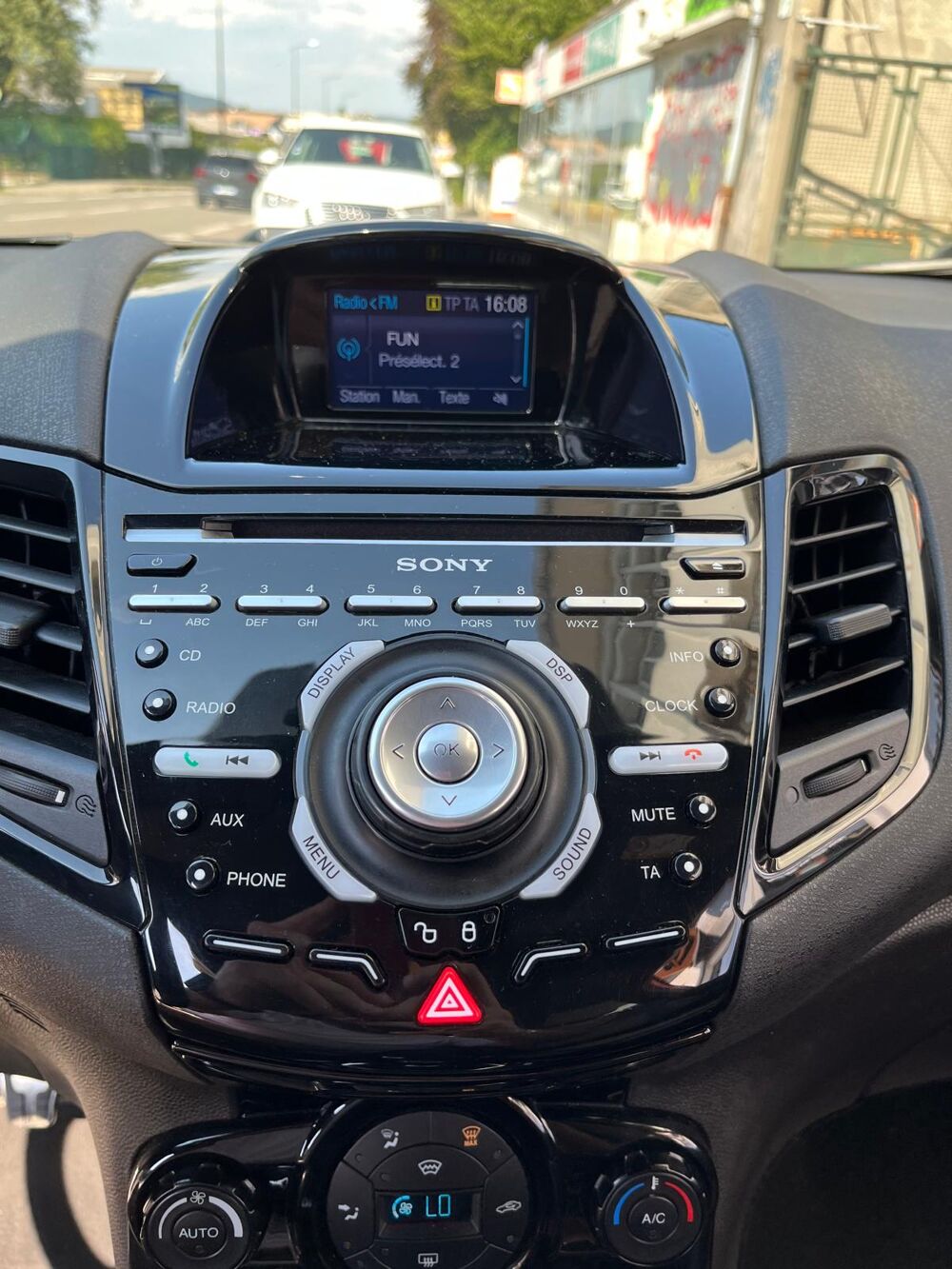 Fiesta 1.6 ECOBOOST 182Ch ST / KEYFREE / SONY / ROUGE RACING / SI&Egrave;G 2014 occasion 74600 Seynod