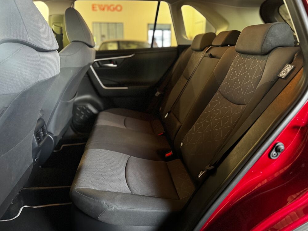 RAV 4 2.5 222Ch 175 FULL-HYBRID 1.6KWH 1ere MAIN- DYNAMIC - 4X2 2019 occasion 79000 Niort
