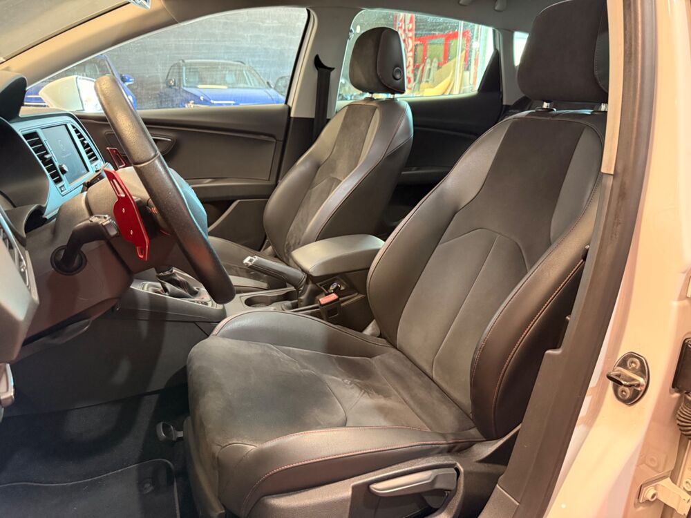 Leon FR 1.8 TSI 180ch DSG - Toit Ouvrant - Carplay 2013 occasion 44220 Cou&euml;ron