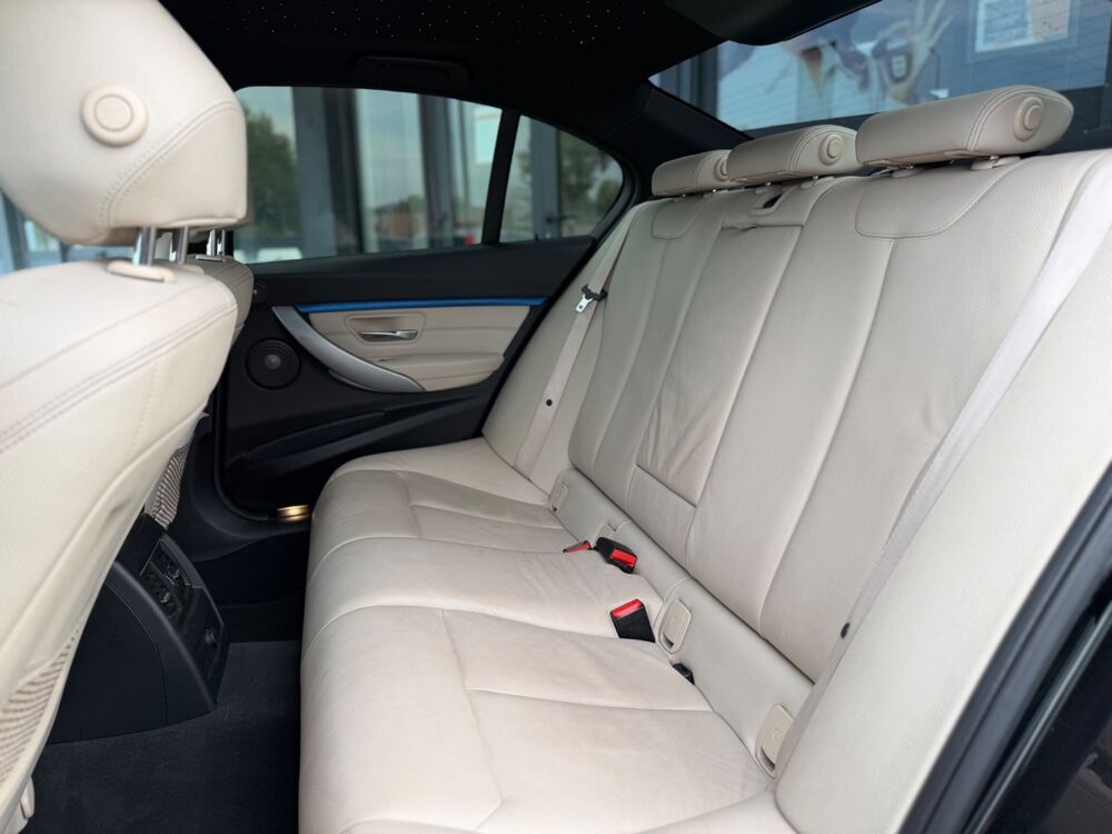 S&eacute;rie 3 2.0 330 E 250 PLUS EDITION M-SPORT BVA - APPLE CARPLAY - CIE 2017 occasion 26000 Valence