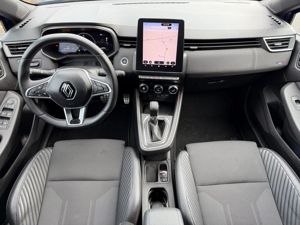 Clio V(5) 1.6 E-TECH 145 ch ESPRIT ALPINE HYBRIDE 2024 occasion 65290 Juillan