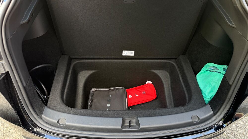 Model Y STANDARD 264cv 60KWH BVA - SOH 92% - 1ER MAIN - TVA NON RECU 2023 occasion 69150 D&eacute;cines-Charpieu