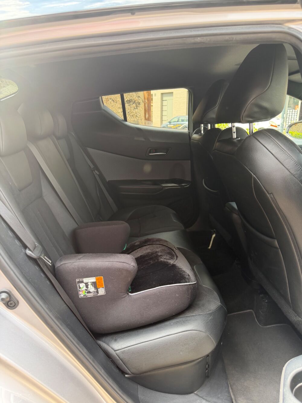 C-HR 1.8 HSD 122H 100 FULL-HYBRID Collection 4X2 E-CVT BVA 2019 occasion 69150 D&eacute;cines-Charpieu