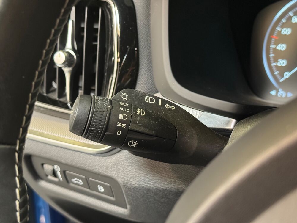 V60 2.0 T8 390ch TWIN-ENGINE PHEV HYBRID R-DESIGN AWD GEARTRONIC 2019 occasion 78125 Gazeran