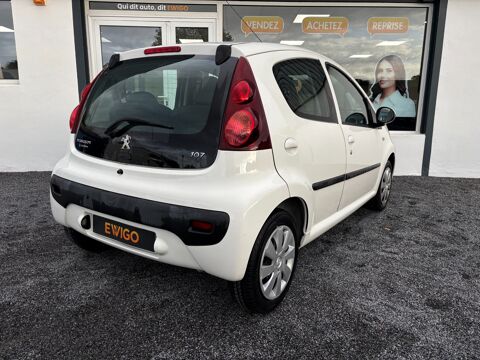 107 1.0 70 ALLURE 2-TRONIC BVA 2013 occasion 64122 Urrugne