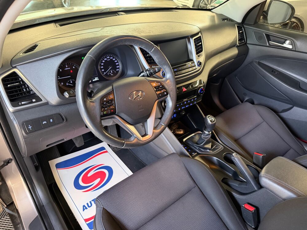 Tucson 1.7 CRDI 115 Ch EXECUTIVE 2WD 2016 occasion 79000 Niort