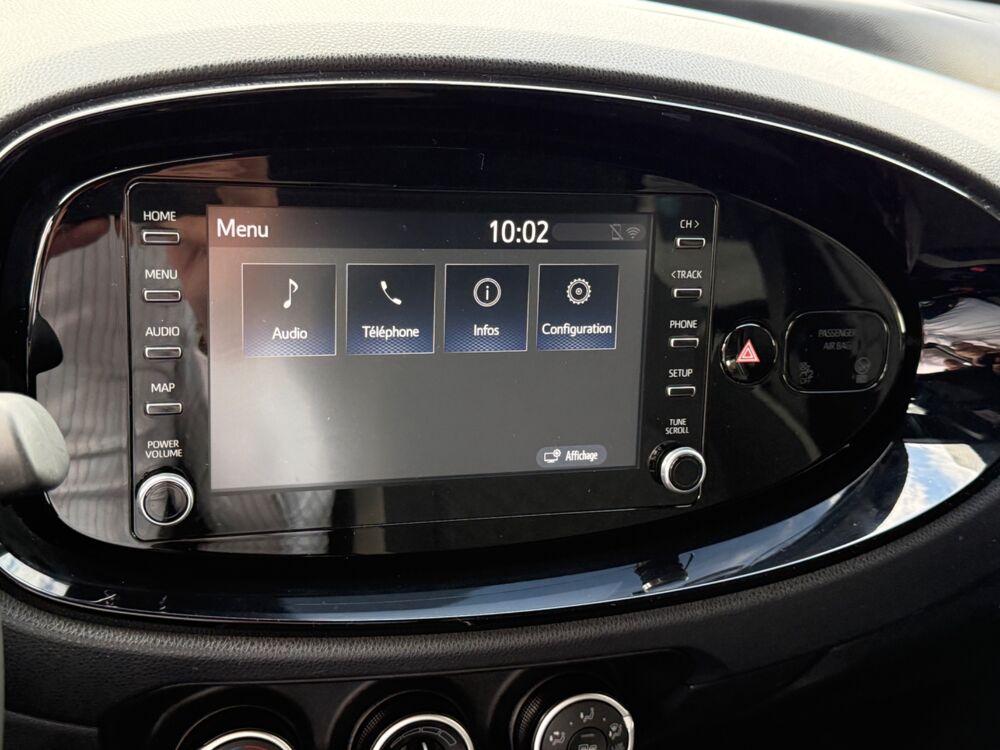 Aygo 1.0 VVTi 70 CH DESIGN 2023 occasion 25000 Besan&ccedil;on