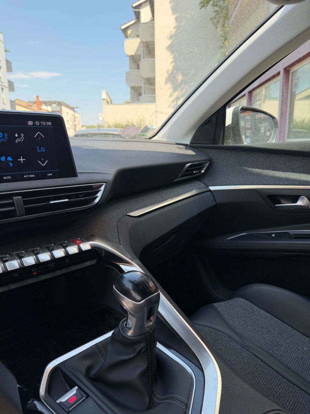 5008 GENERATION-II 1.2 PURETECH 130CV - ALLURE - 7 PLACES 2019 occasion 69150 D&eacute;cines-Charpieu