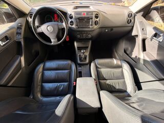 Tiguan 2.0 TDI 140Ch BLUEMOTION SPORT LINE - TOIT OUVRANT - SI&Egrave;GES 2009 occasion 76150 Saint-Jean-du-Cardonnay