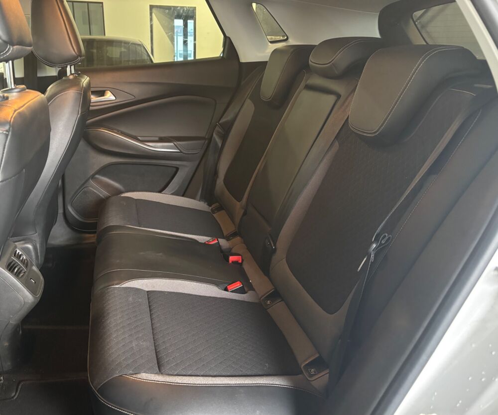 Grandland x 1.6 TD 120 Ch BLUE-INJECTION ELITE NAVI 4X2 BVA START-STOP 2018 occasion 79000 Niort