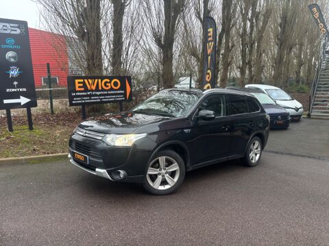 Mitsubishi Outlander 2.0L 200ch PHEV 4WD Instyle - ENTRETIEN COMPLET - TOIT OUVRA 2015 occasion Saint-Jean-du-Cardonnay 76150