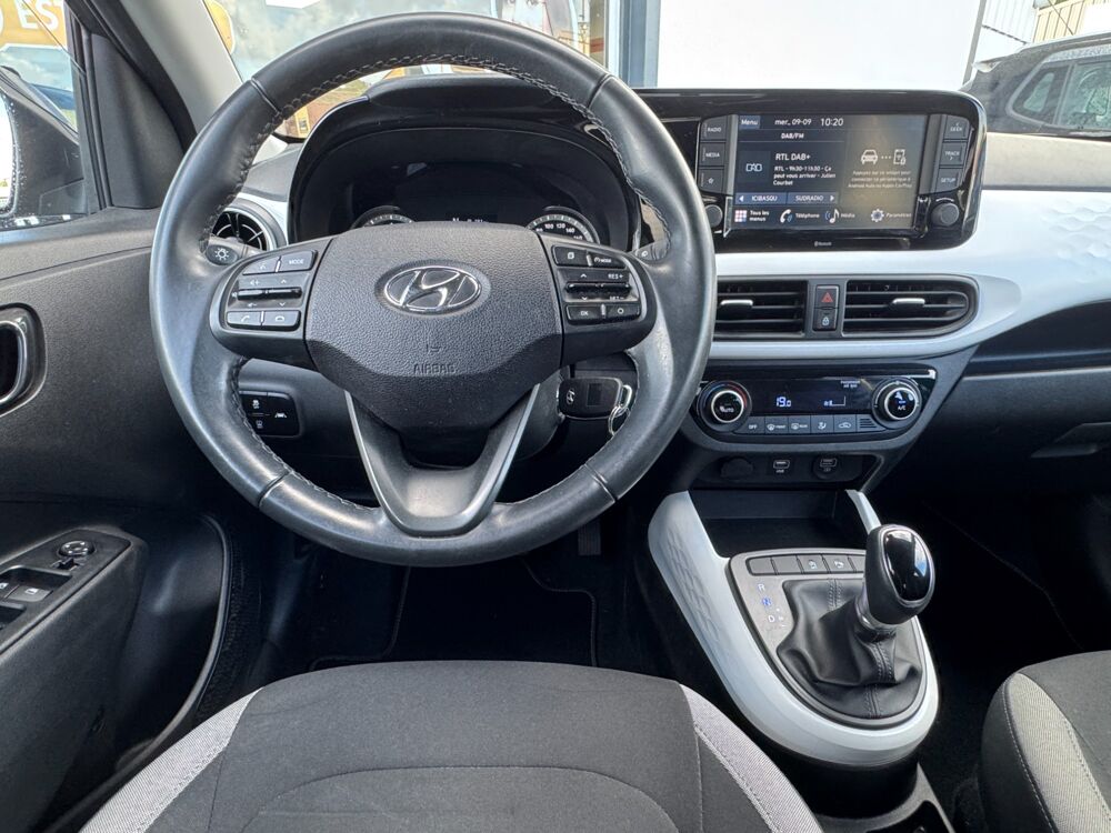 i10 1.0 67ch ECO Creative BVA / 1&egrave;re Main / Entretien HYUNDAI 2023 occasion 64122 Urrugne