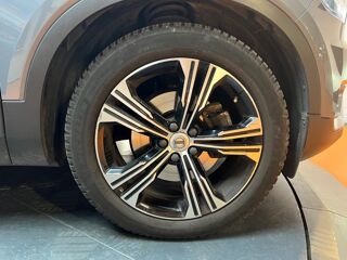 XC40 2.0 D4 190 INSCRIPTION AWD GEARTRONIC BVA // TOIT OUVRANT // 2019 occasion 33320 Eysines