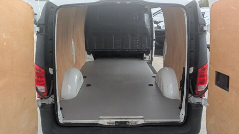 Vito FOURGON LONG 2.2 114 BLUETEC 136 ch + ATTELAGE ET BARRE DE T 2019 occasion 42160 Andr&eacute;zieux-Bouth&eacute;on