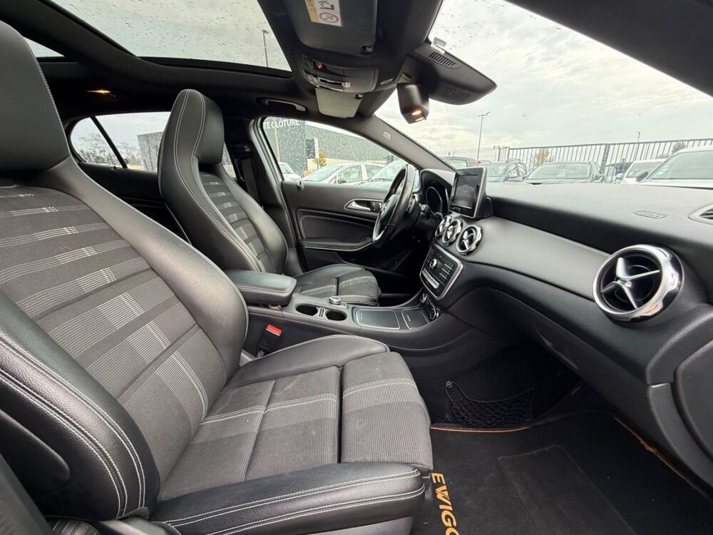 Classe GLA 2.2 220 D 175 FASCINATION 7G-DCT BVA - CAM&Eacute;RA DE RECUL - TOI 2018 occasion 27000 &Eacute;vreux