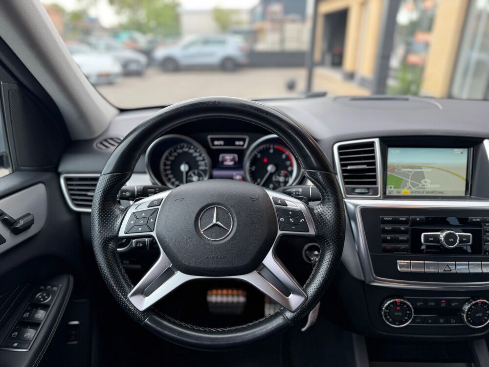 Classe A 250 BlueTEC 204CH SPORT 4MATIC 7G-TRONIC BVA - ENTRETIEN COM 2014 occasion 13700 Marignane