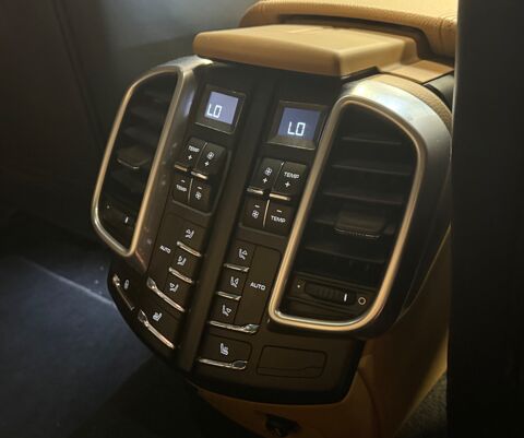 Cayenne 4.2 TDI 385 Ch S TIPTRONIC-S BVA CARNET PORSCHE COMPLET/ PDL 2017 occasion 24750 Tr&eacute;lissac