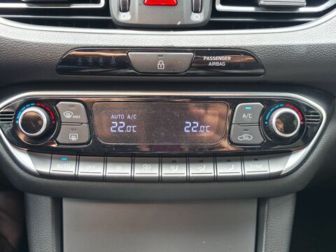 i30 1.0 T-GDI 120 N-LINE DCT BVA7 / CAMERA DE RECUL / CARPLAY / 2022 occasion 17100 Saintes