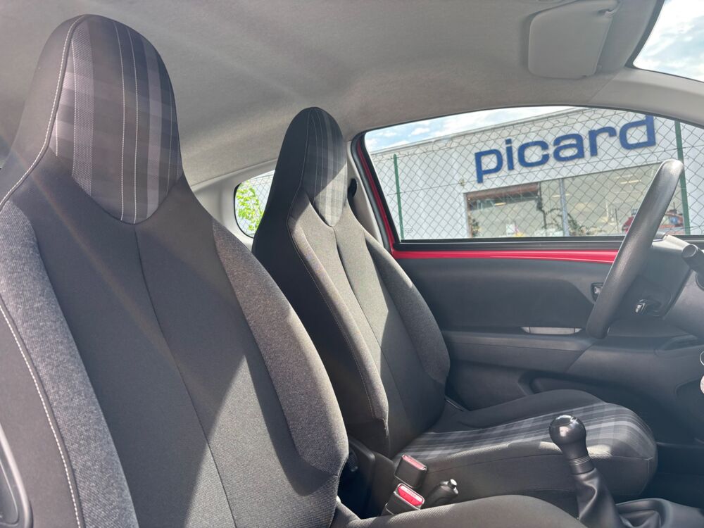 108 1.0 VTI 70 CH ACTIVE / 1ERE MAIN / CHAINE DE DISTRIBUTION / 2018 occasion 40000 Mont-de-Marsan