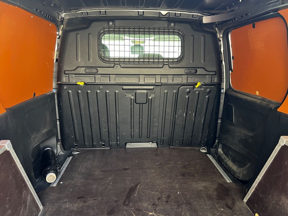 Partner FOURGON 1.5 BLUEHDI 100 CH 650KG L1 M PACK ASPHALT CONNECT S 2021 occasion 47000 Agen