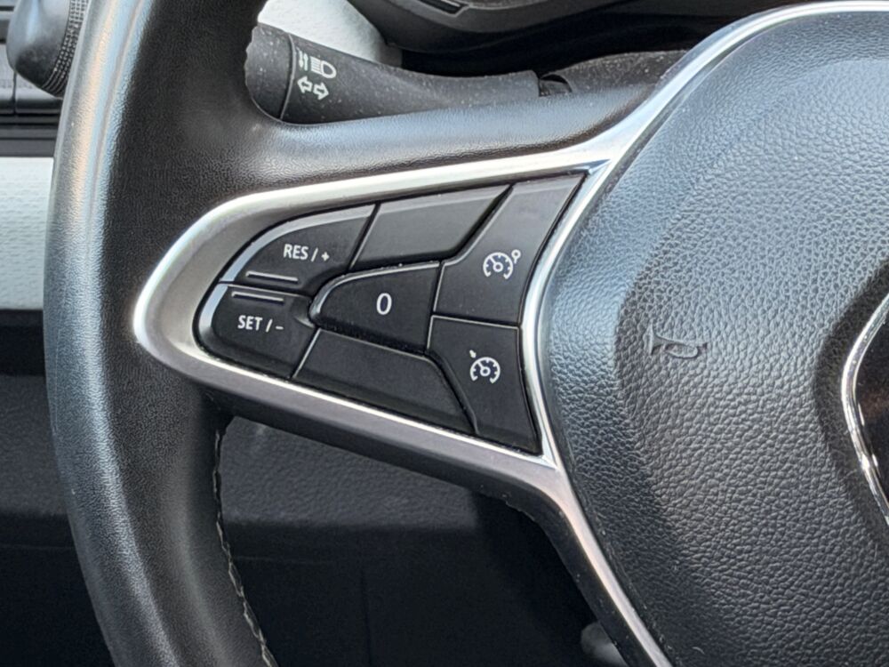Clio V (5) SOCIETE 1.5 BLUEDCI 100 ch EVOLUTION REVERSIBLE 2023 occasion 64320 Idron