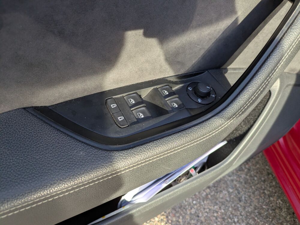 Superb Combi IV SPORTLINE 1.4 TSI 218CH DSG HYBRID Virtual Cockpit 2020 occasion 69420 Ampuis