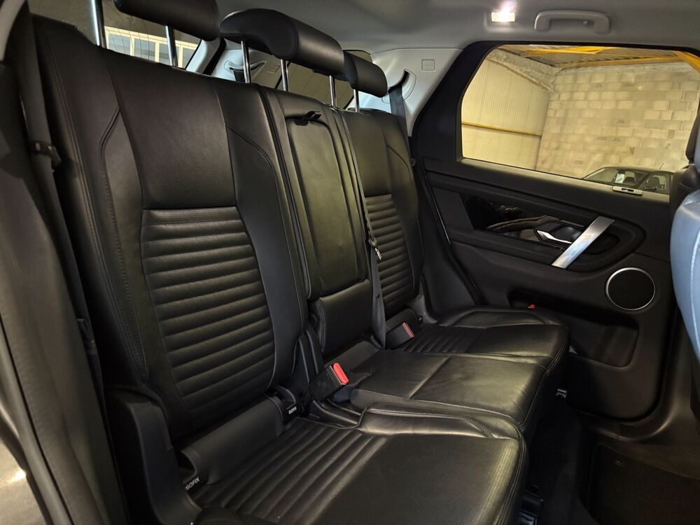Discovery sport 2.0 TD4 180 HYBRID MHEV SE 4WD BVA - 7 PLACES - TOIT PANORAM 2019 occasion 69400 Arnas