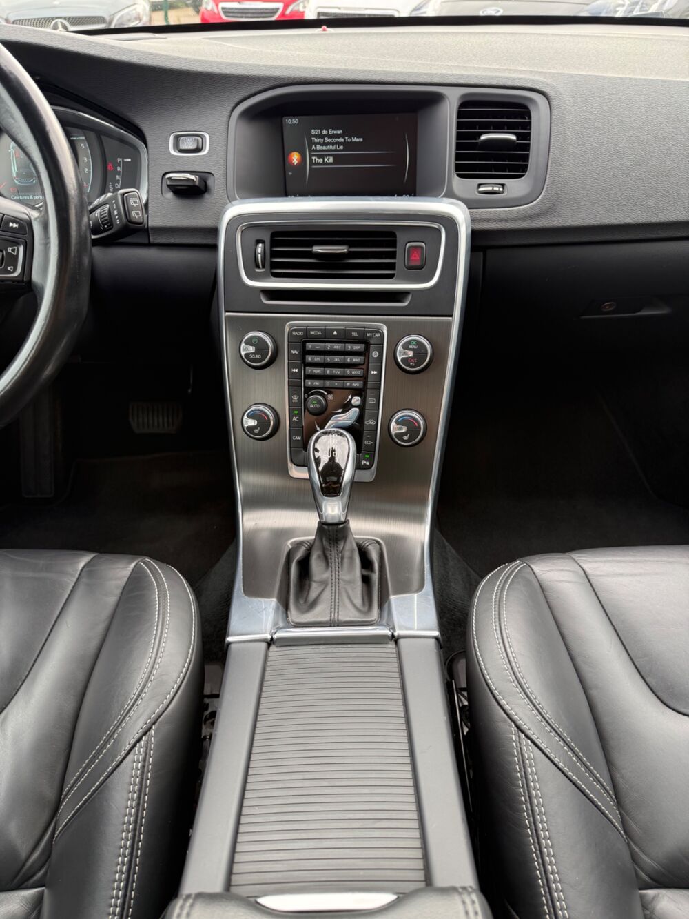 V60 2.0 D4 180Ch XENIUM GEARTRONIC BVA START-STOP - CAM&Eacute;RA DE RE 2014 occasion 27000 &Eacute;vreux