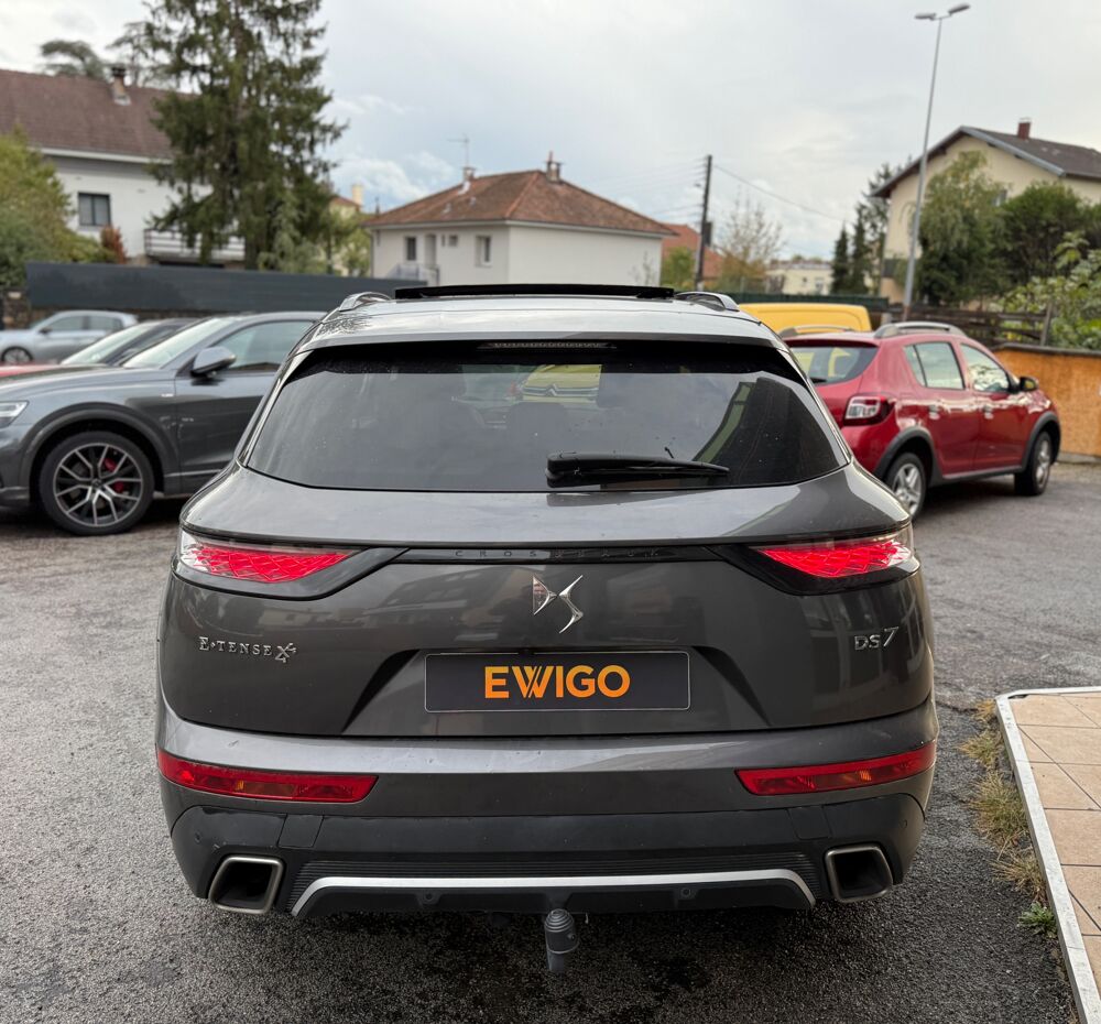 DS3 1.6 300 CH PHEV HYBRID 13.2KWH RIVOLi 4X4 BVA 2022 occasion 25000 Besan&ccedil;on