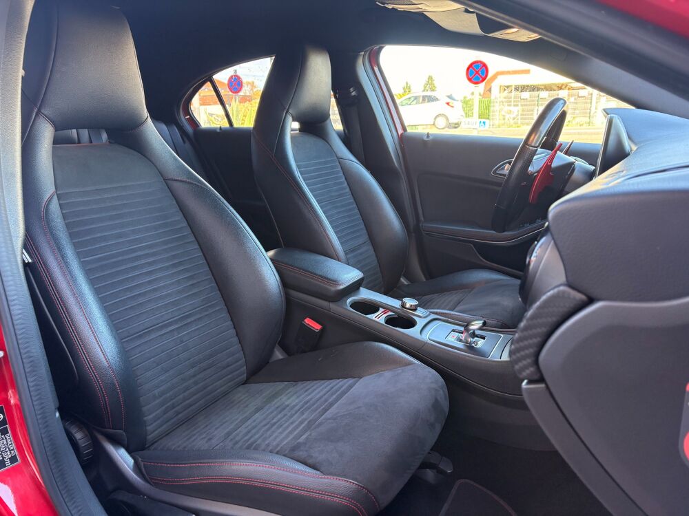 Classe A 45 AMG 2.0 360 ch 4MATIC SPEEDSHIFT-DCT 2015 occasion 64320 Idron